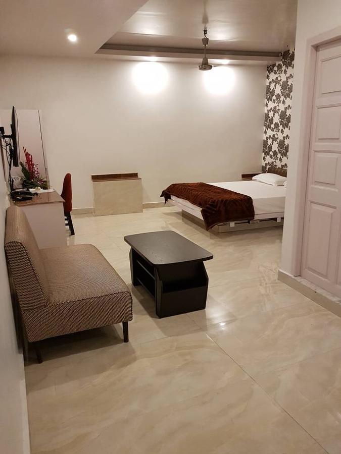 1/1 Park Street Hotel Колката Екстер'єр фото
